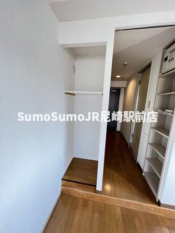 物件内観写真19　(小物を収納するのに便利です)