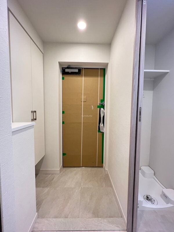 玄関(毎日通る玄関はこちらです)