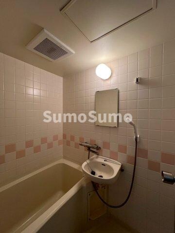 物件内観写真8　(日々の暮らしに欠かせないお風呂です)