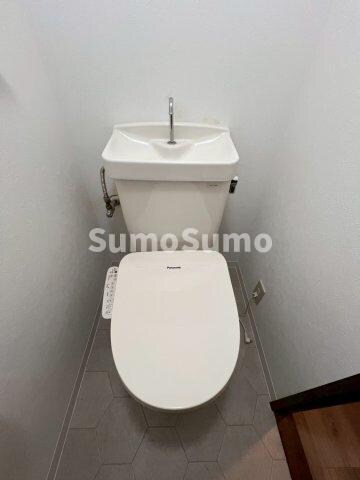 物件内観写真10　(清潔感のあるトイレです)