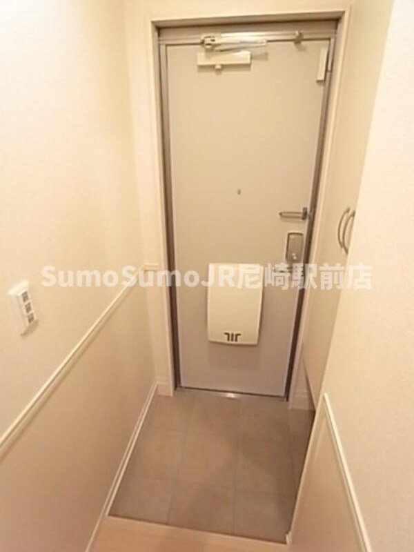 玄関(落ち着いた玄関です)