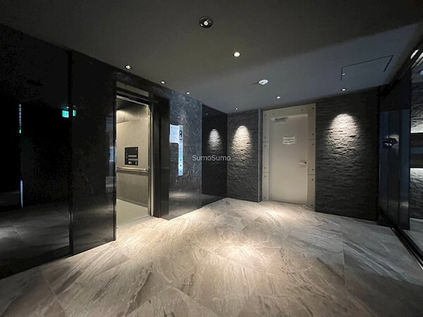 ロビー・ラウンジ(建物の内部です)