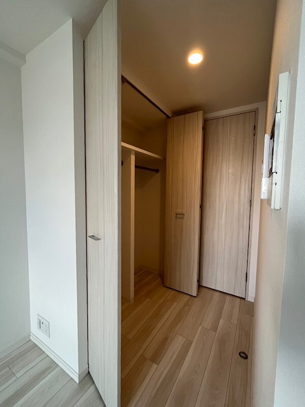 物件内観写真12　(専用の収納スペースです)