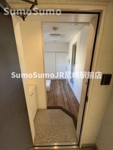 物件内観写真3　(毎日通る玄関はこちらです)