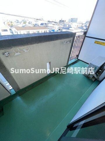 物件内観写真8　(落ち着いた時間を過ごせるバルコニーです)