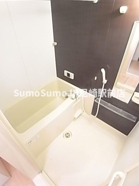 物件内観写真7　(コンパクトで使いやすいお風呂です)