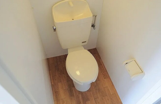 物件内観写真8　(コンパクトで使いやすいトイレです)