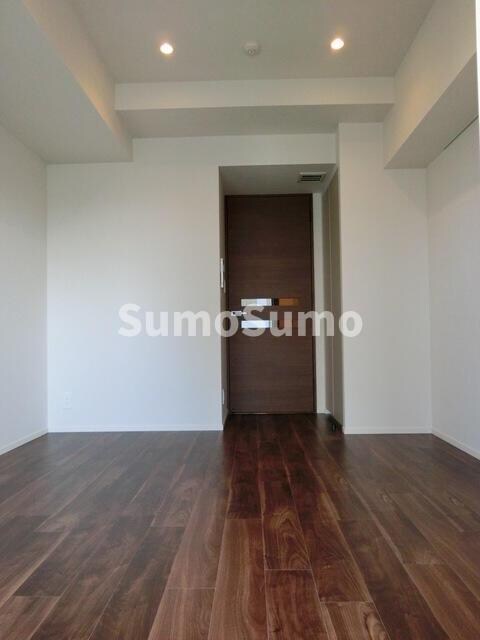 物件内観写真5　(ゆったり過ごせる居間です)