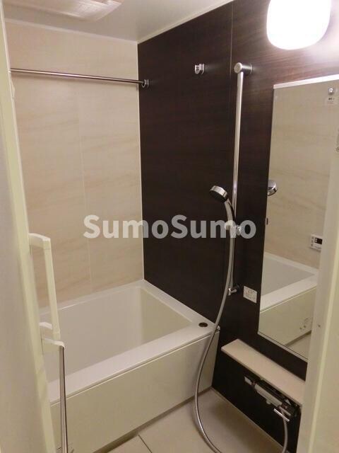 物件内観写真7　(コンパクトで使いやすいお風呂です)