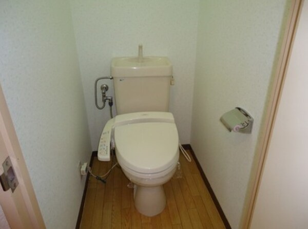 トイレ(落ち着いたトイレです)