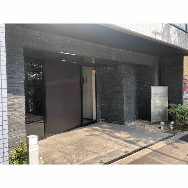 物件外観写真3　( )