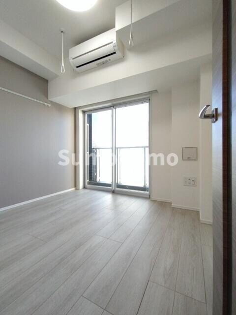 物件内観写真5　(ゆったり過ごせる居間です)