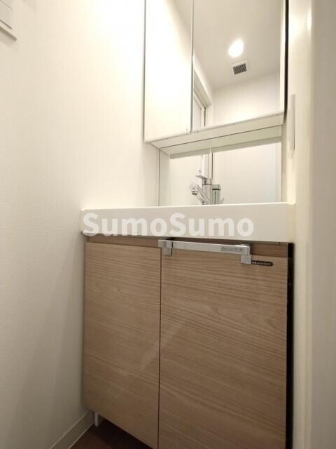 物件内観写真9　(使いやすい洗面所です)