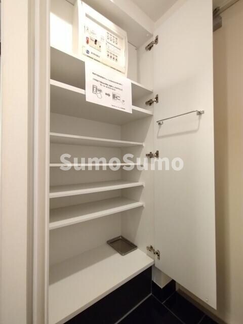 物件内観写真12　(収納があります)