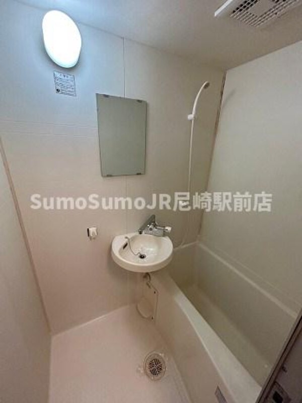 洗面・脱衣所(脱衣スペースもあります)