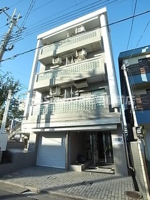 物件外観写真3　(落ち着いた雰囲気の外観です)