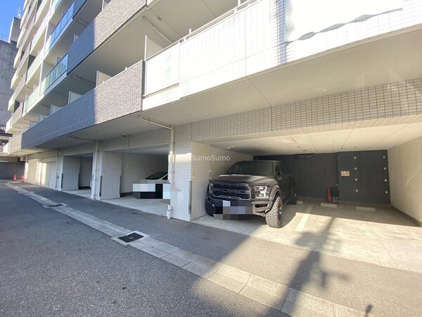 駐車場(駐車場があるので、車を買う予定の方も安心です)
