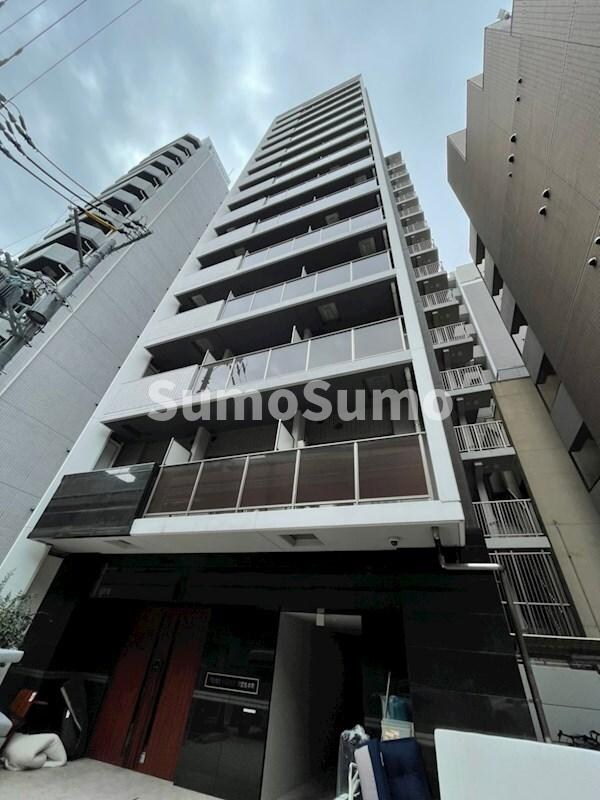 物件外観写真1　(落ち着いた雰囲気の外観です)