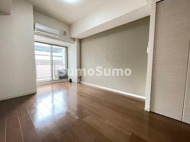 物件内観写真5　(ゆったり過ごせるリビングです)