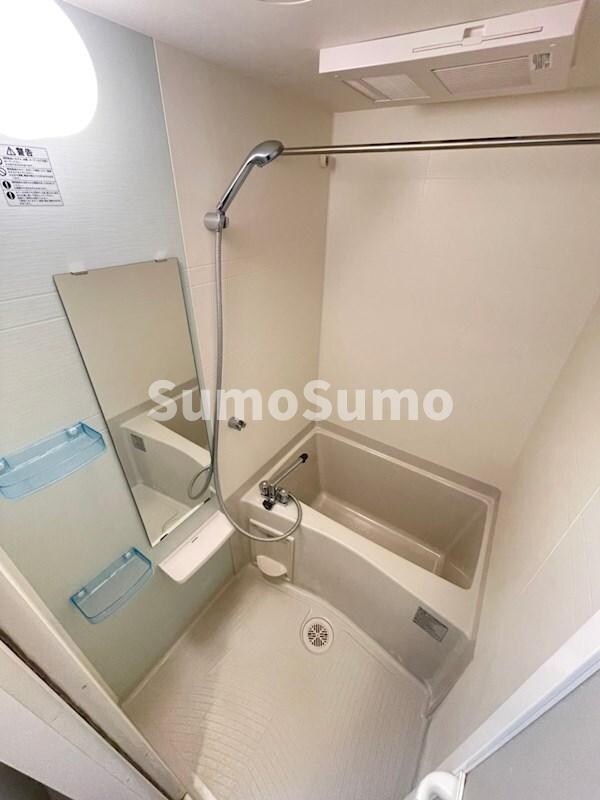 物件内観写真8　(落ち着いた空間のお風呂です)