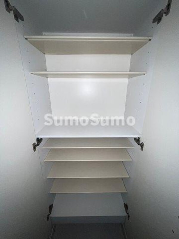 収納(こまごまとしたものを収納できそうですね)
