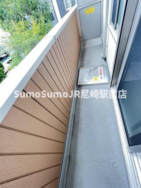 物件内観写真7　(落ち着いた時間を過ごせるバルコニーです)