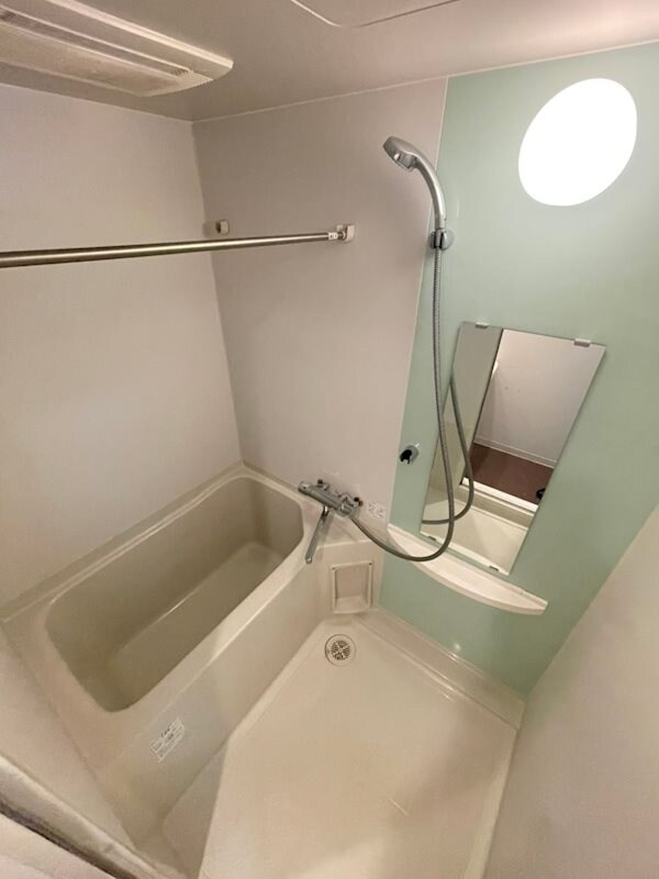 物件内観写真9　(きれいなお風呂です)