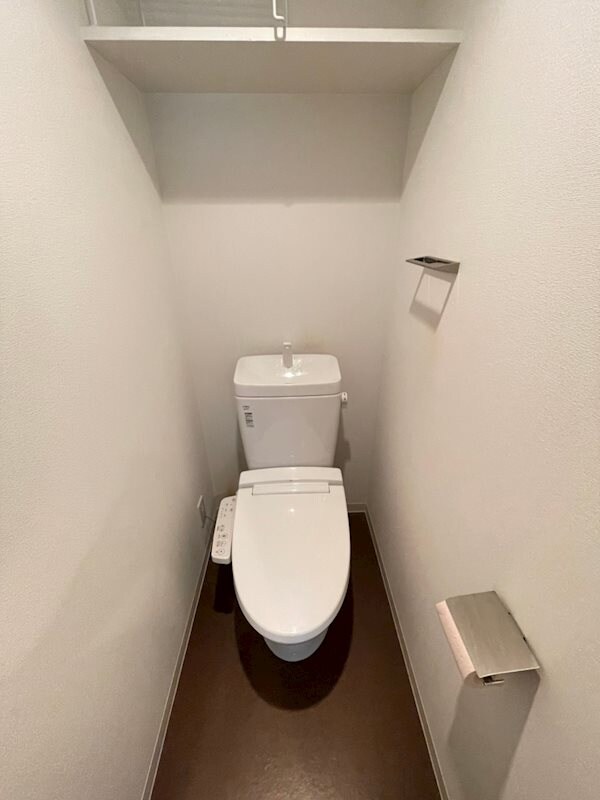 物件内観写真11　(清潔感のあるトイレです)