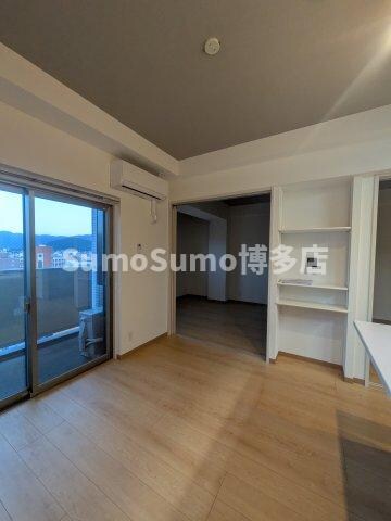 物件内観写真6　(おしゃれなリビングです)