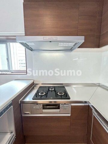 物件内観写真6　(キッチンでお料理をお楽しみください)