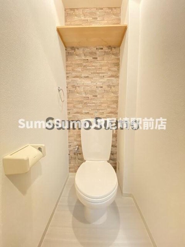 トイレ(コンパクトで使いやすいトイレです)