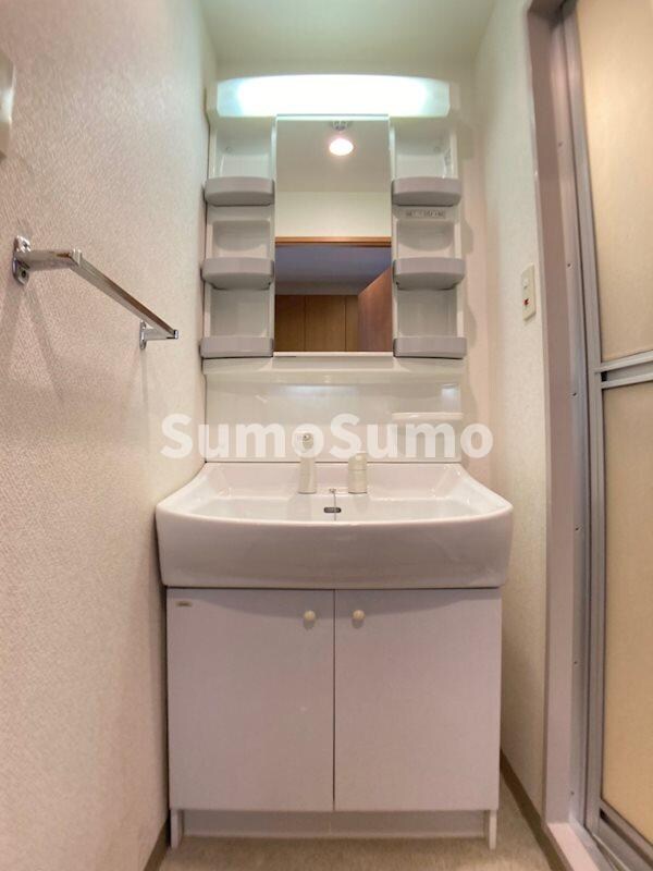 物件内観写真13　(使いやすい洗面所です)