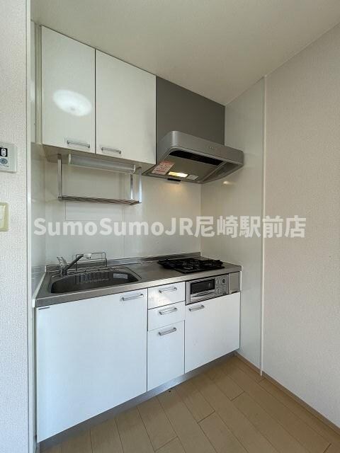 物件内観写真5　(キッチンでお料理をお楽しみください)