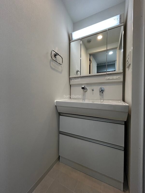 物件内観写真12　(脱衣スペースもあります)