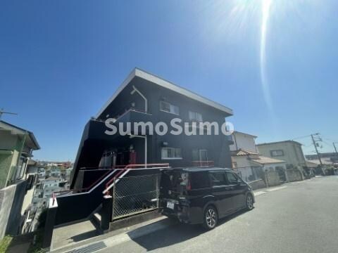物件外観写真1　(建物外観を気になさる方へ、見た目の良い物件です)