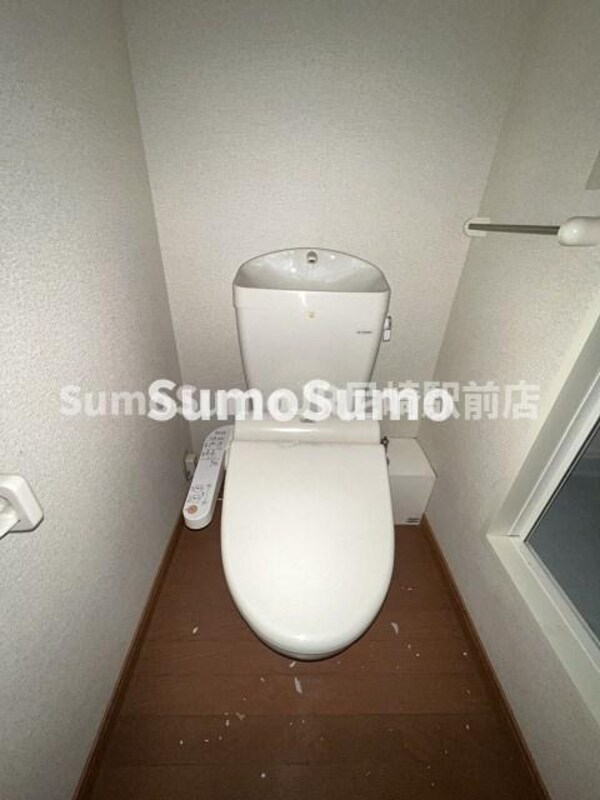 トイレ(コンパクトで使いやすいトイレです)
