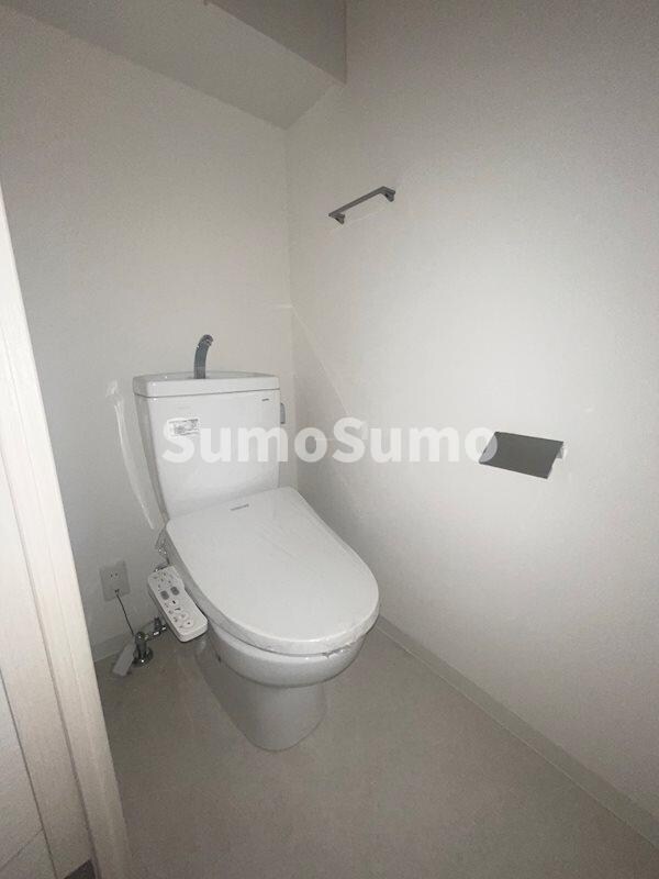 トイレ(コンパクトで使いやすいトイレです)