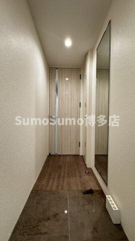 物件内観写真7　(落ち着いた玄関です)