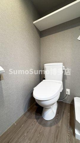 物件内観写真13　(ゆったりとした空間のトイレです)