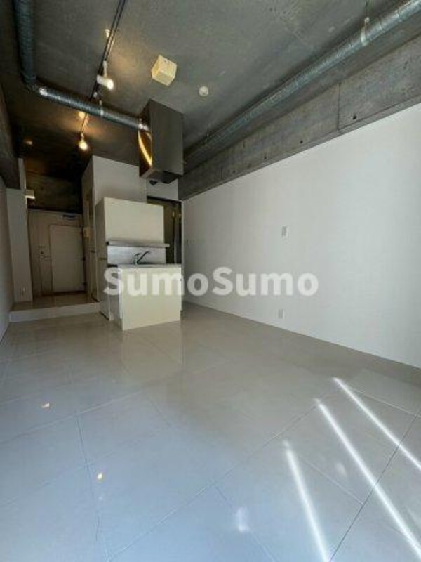 居室(使いやすいリビングです)