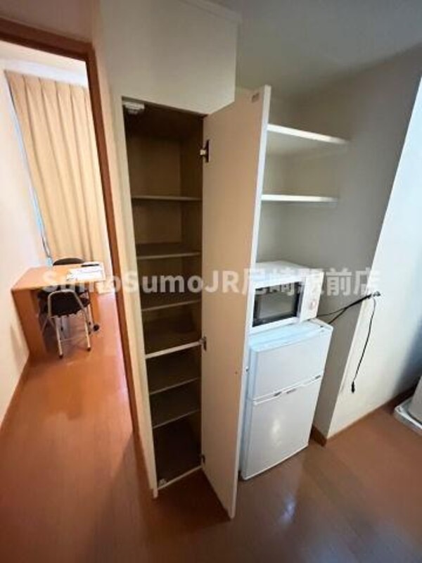 収納(こまごまとしたものを収納できそうですね)