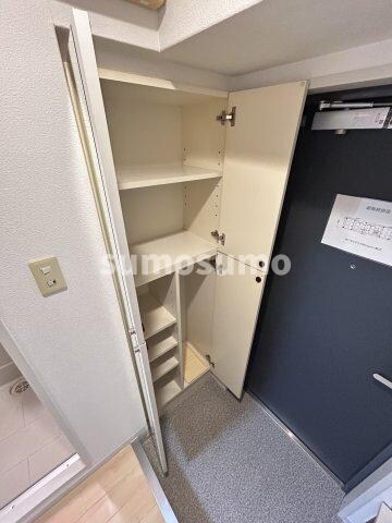 物件内観写真10　(落ち着いたロビーです)