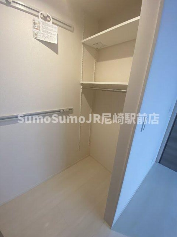 収納(こまごまとしたものを収納できそうですね)