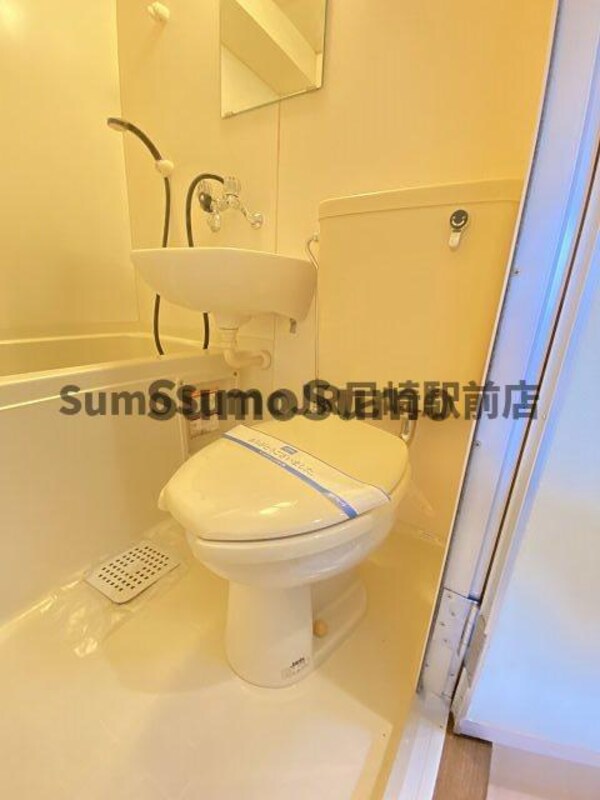 トイレ(落ち着いた色調のトイレです)