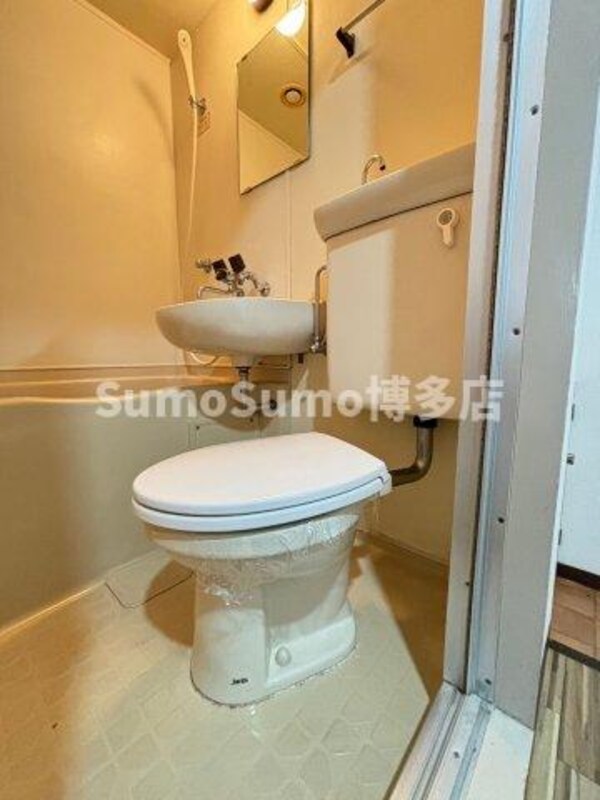 トイレ(シンプルで使いやすいトイレです)