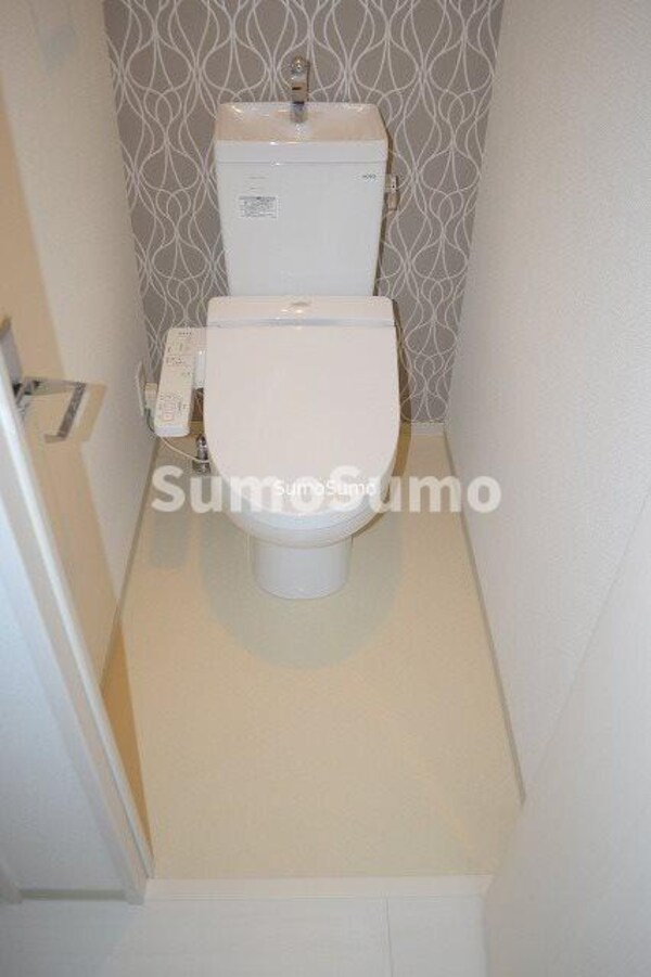 トイレ(シンプルで使いやすいトイレです)