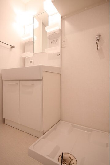 物件内観写真11　(スペースが確保できる洗面所です)