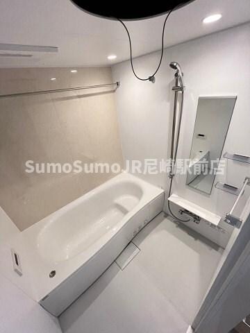 物件内観写真7　(日々の疲れを癒すお風呂付です)