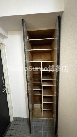 物件内観写真7　(十分な収納スペースがあります)