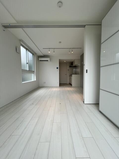 物件内観写真8　( )